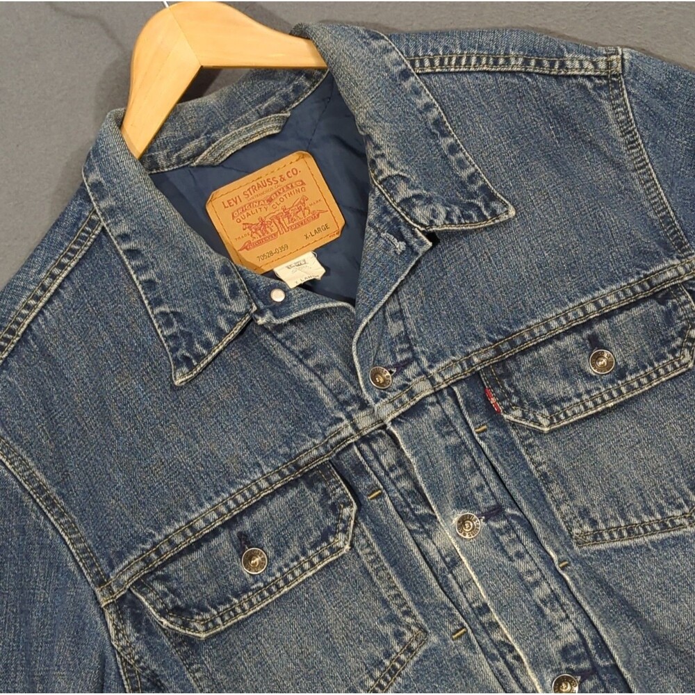Vintage Levi’s Type II Jacket Men's XL Blue Denim Trucker Lined 70528-0359